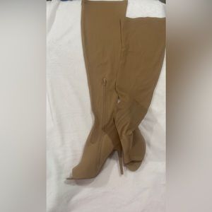 Public Desire | Size 8